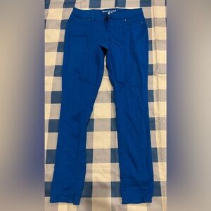 Maurice’s women skinny leg blue pants